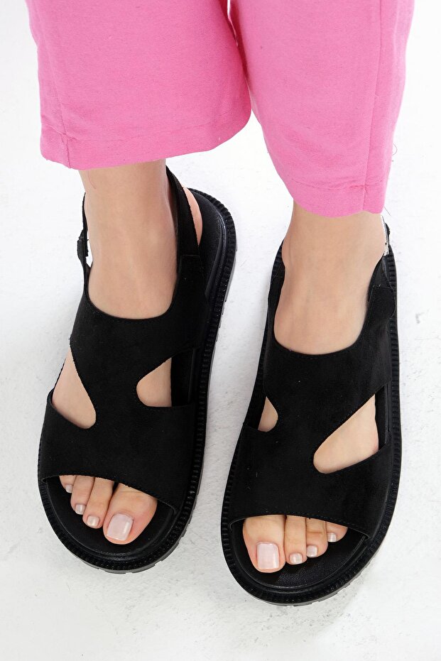 Reina Black Color Asymmetrical Cut Women's Sandals