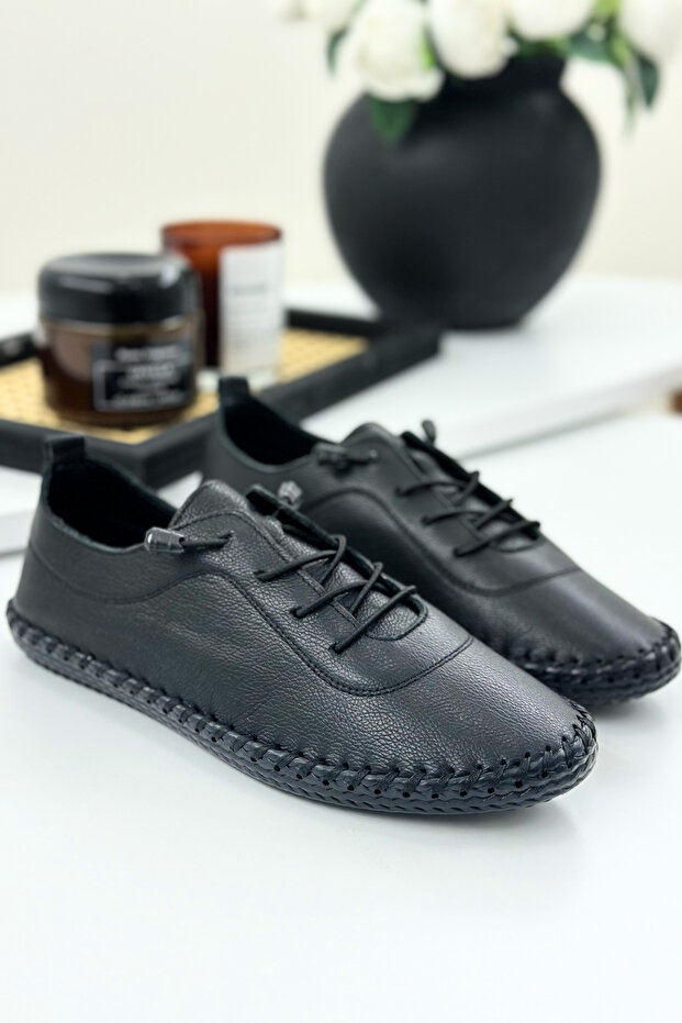 Derinyus 100% Genuine Leather Sandal - Black