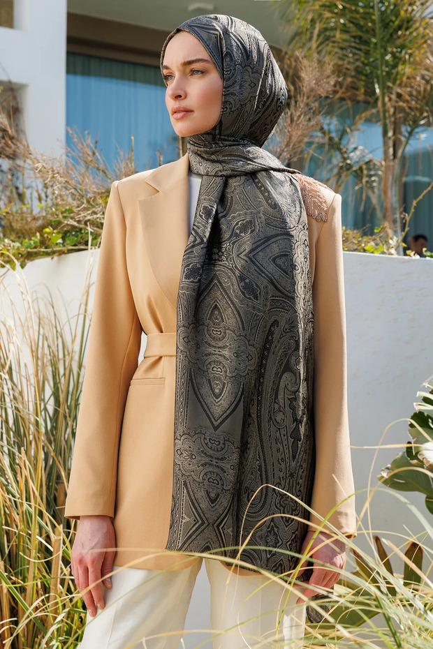 Liva Desen Shine Line Shawl Black-Beige