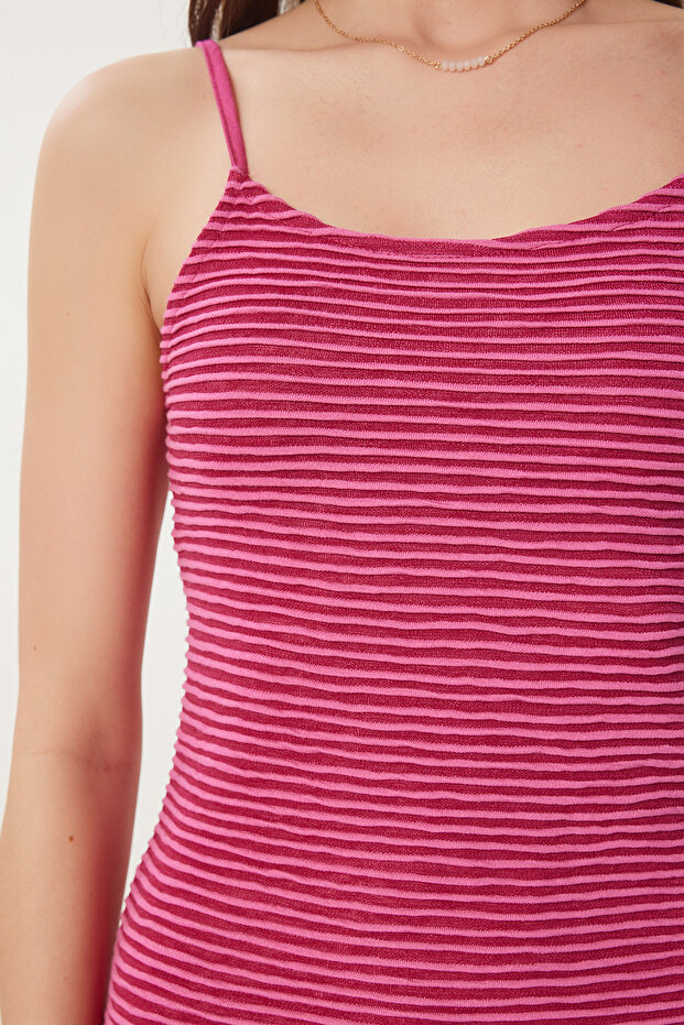 Kadın Koyu Pembe Çizgili Yazlık Midi Örme Elbise WO00047 - 4