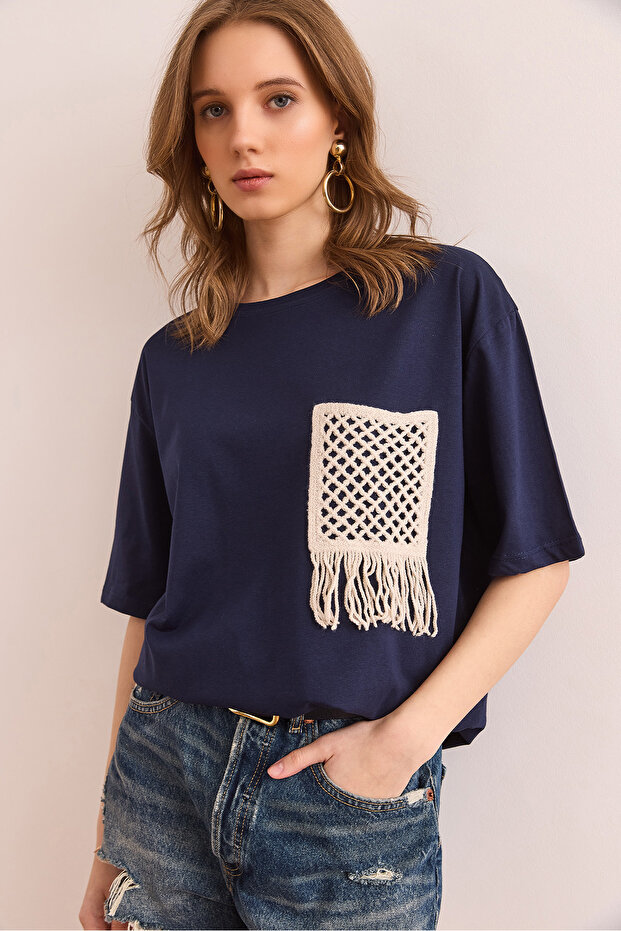 Women's Navy Blue Garnished T-Shirt Tsh-19000768