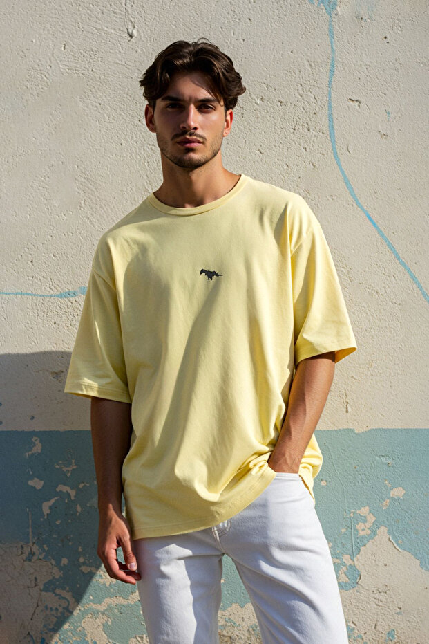 Unisex Sarı Oversize/Geniş Kesim Kısa Kol Dinozor Nakışlı %100 Tok Kumaş T-shirt TMNSS23TS00243 - 3