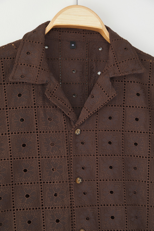Kahverengi Regular Fit Brode Nakış Detaylı Gömlek TMNSS25GO00073 - 3