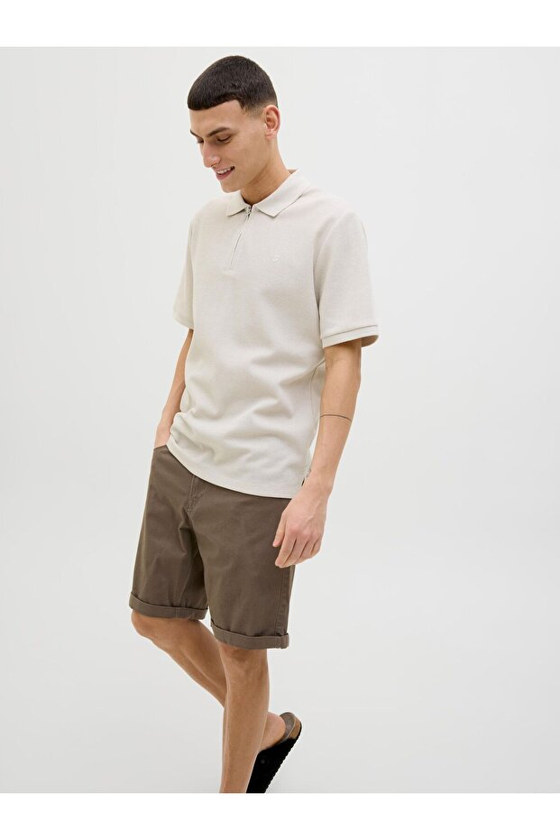 Shorts mit normaler Passform - 8