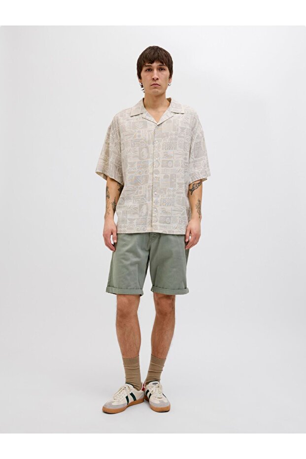 Shorts mit normaler Passform - 5