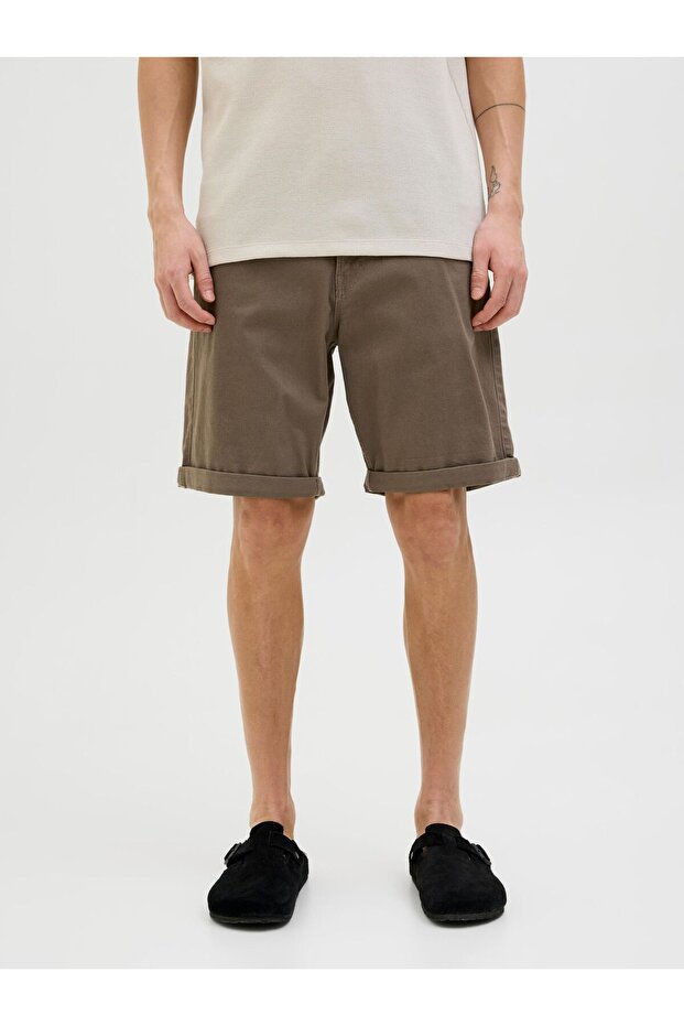 Shorts mit normaler Passform - 1