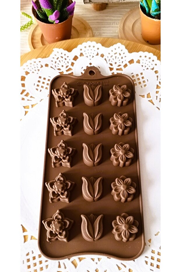 Tulip and Lotus Themed Silicone Chocolate, Jelly, Ice Cream Mold