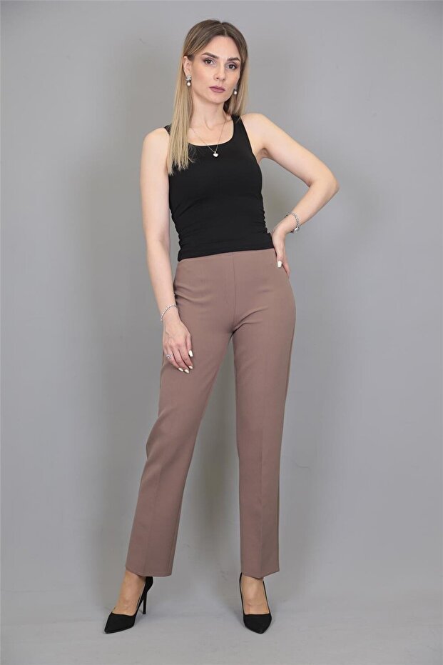 Elastic Tight-Legged Trousers-Brown