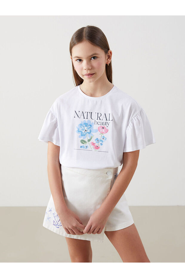 Nevavm Oval Collar Girl's T-Shirt with a Difference