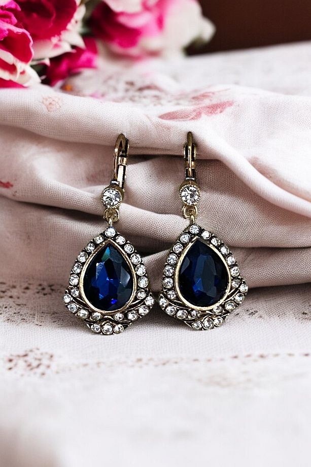 Kristal Taşlı Antik Bronz Su Damlası Küpe - 1