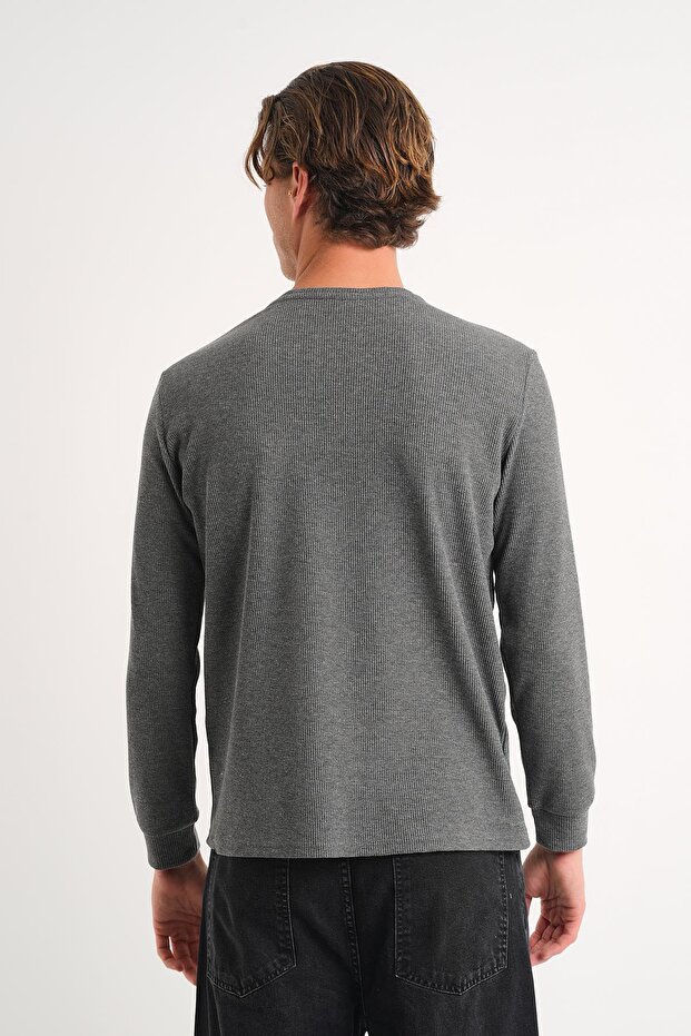 Long Sleeve Crew Neck Basic Sweatshirt - 4