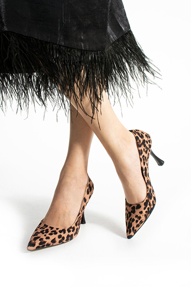 Leopar Desenli Vegan Deri İnce Topuklu Ayakkabı 9cm Sivri Burun Şık Rahat Kadın Stiletto - 3