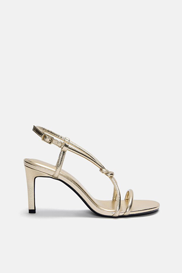 Düğüm detaylı topuklu sandalet - 2