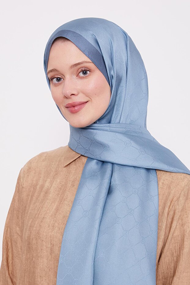 شال حريري بنمط قرص العسل باللون الفيروزي - 1