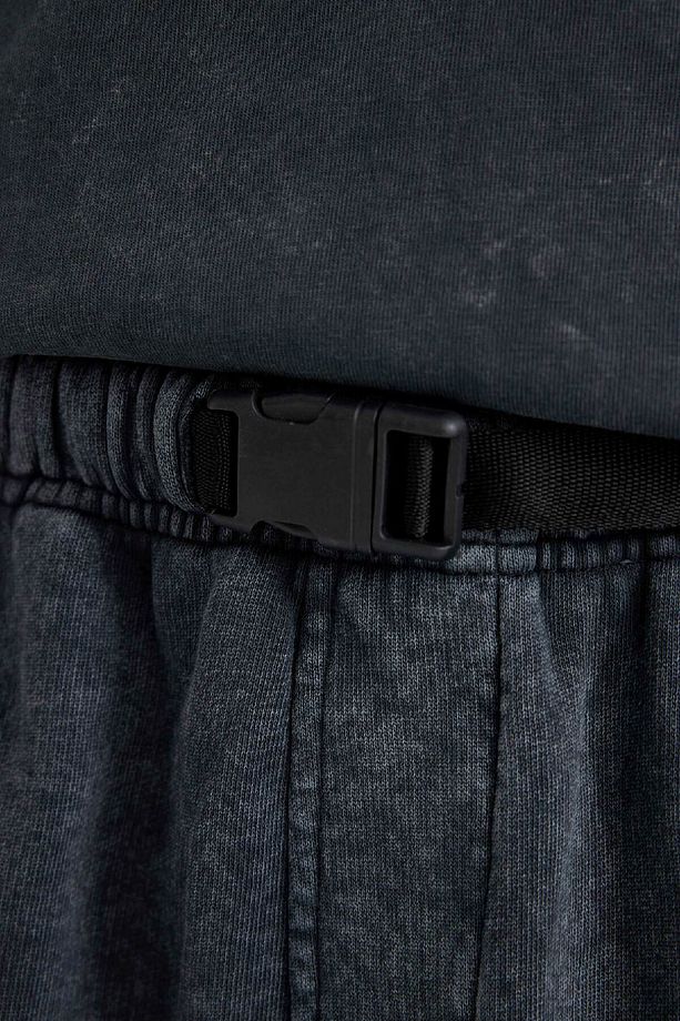 Oversize Geniş Kalıp Yıkamalı Soluk Efektli Cepli Düz Paça Şort B8797ax24sm - 6