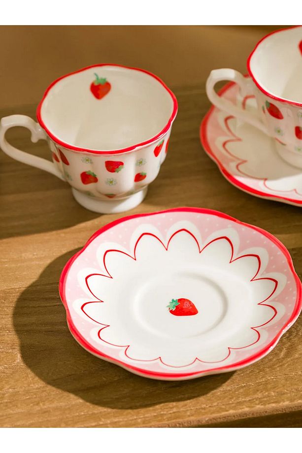 LCW HOME Kırmızı Çilek Baskılı 2 Kişilik Porselen Kahve Fincan Takımı 90 ml - 2