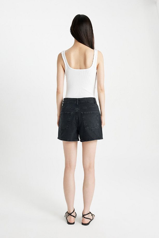 Mom Fit Yüksek Bel Dar Paça Jean Şort C0685AX24SM - 6