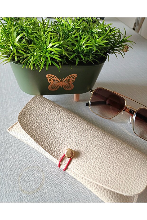 Beige Glasses Case with Red String - 1