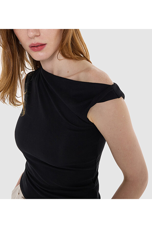 بلوزة نسائية محبوكة - 3