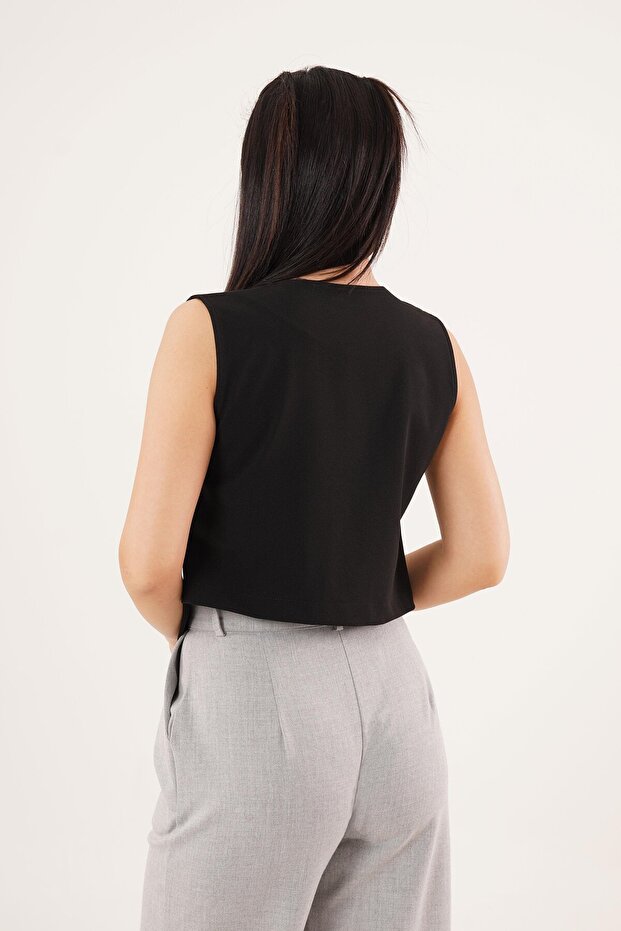 سترة سوداء بأزرار متقاطعة - 6