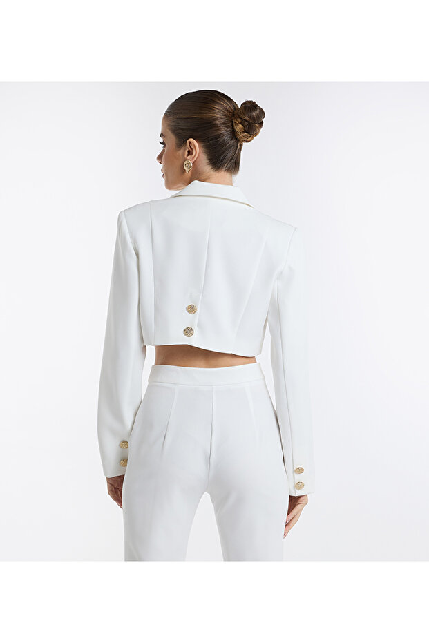 بليزر قصير مع تفاصيل أزرار - 2