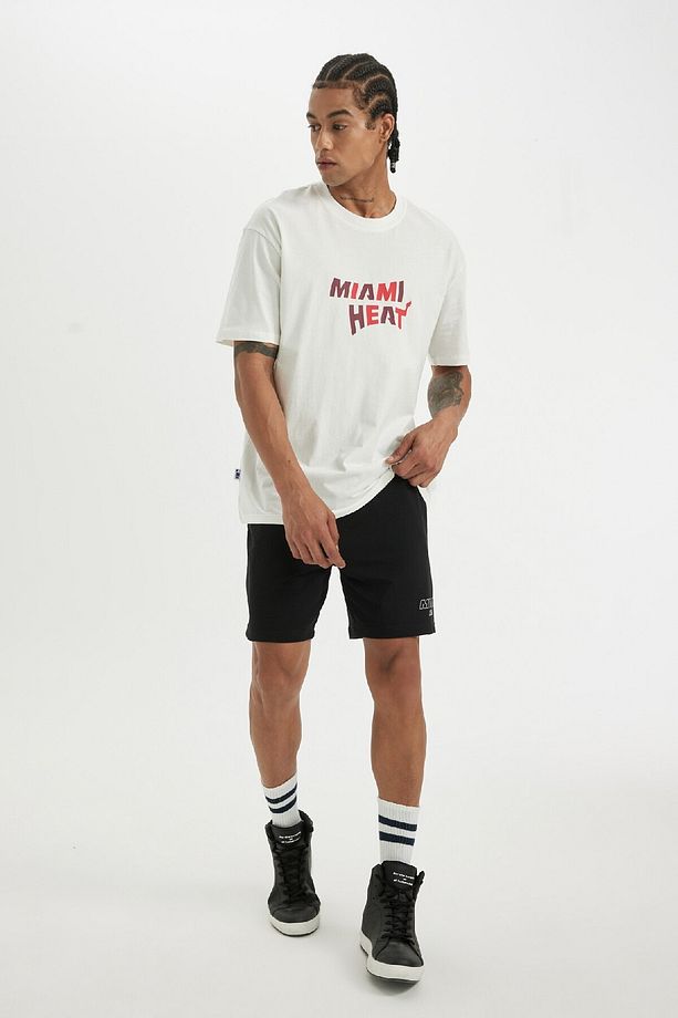 DeFactoFit NBA Miami Heat Standart Fit Kısa Paça Şort B9915AX24SM - 3