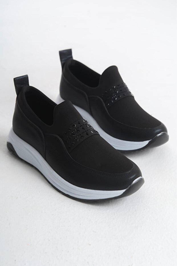Leather Laceless Thick Sole Casual Sports Shoes