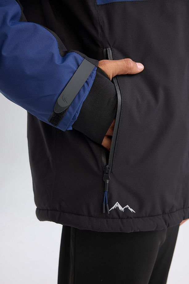 DeFactoFit Su İtici Kayak Montu Su Geçirmez Kapüşonlu Polar Astarlı Fermuarlı Cepli D1823AX24WN - 8