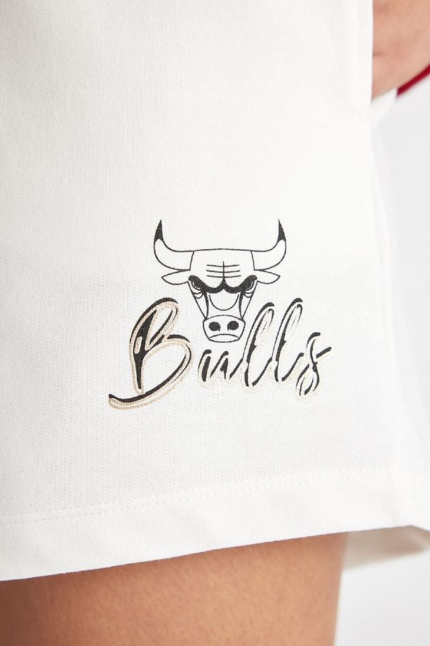 DeFactoFit NBA Chicago Bulls Kısa Paça Şort C6312AX24HS - 7