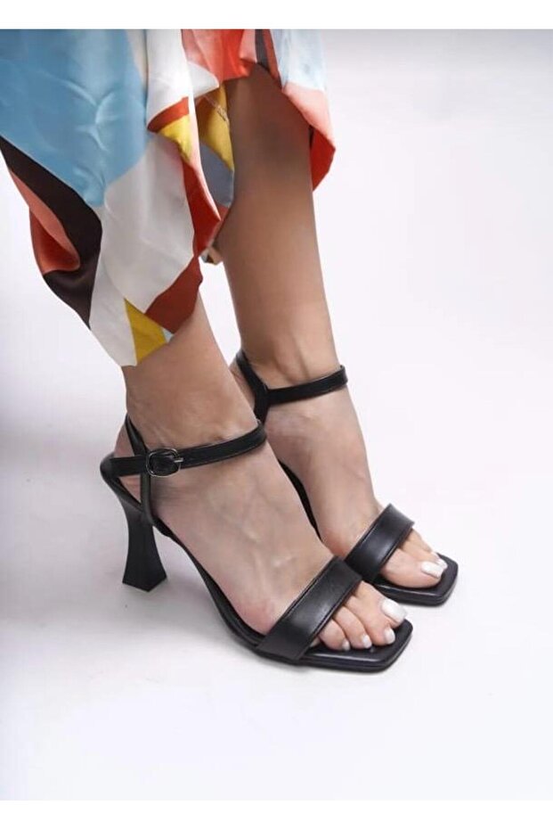 الكعب العالي الكلاسيكي - 3