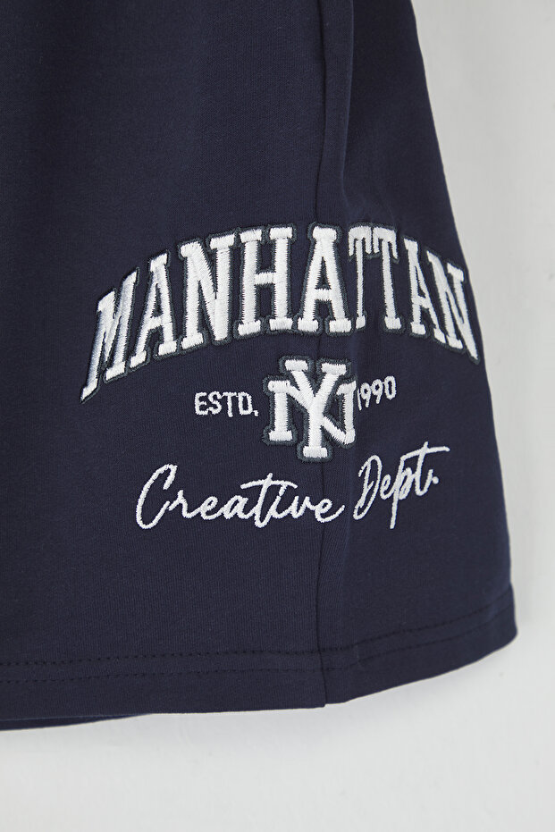 Lacivert Oversize/Geniş Kesim Manhattan Nakışlı Şort & Bermuda TMNSS25SR00036 - 7
