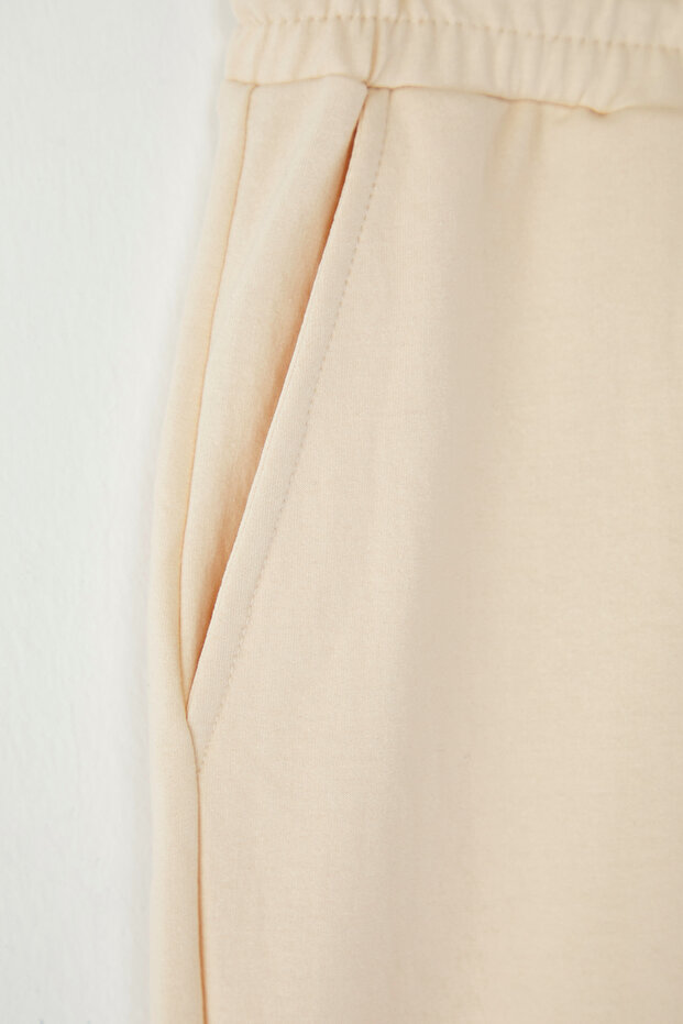 Taş Regular/Normal Kesim Etiket Aplikeli Pamuklu Şort TMNSS23SR00079 - 7