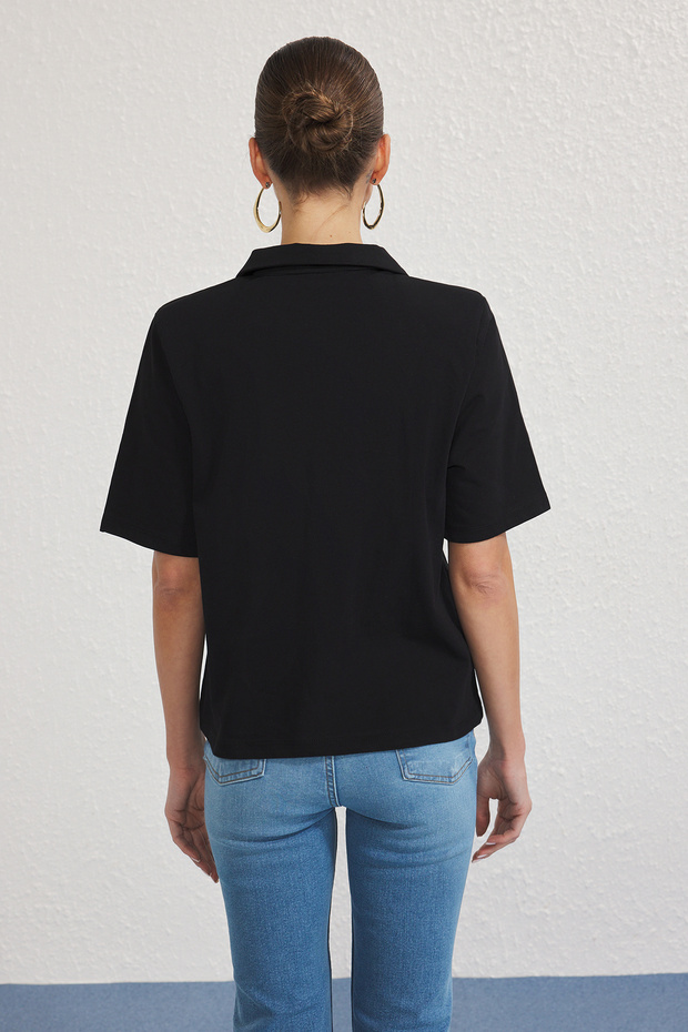 Siyah Kalın Pamuklu Vatkalı Polo Yaka Regular/Normal Kalıp Örme T-Shirt TWOSS25TS00195 - 4