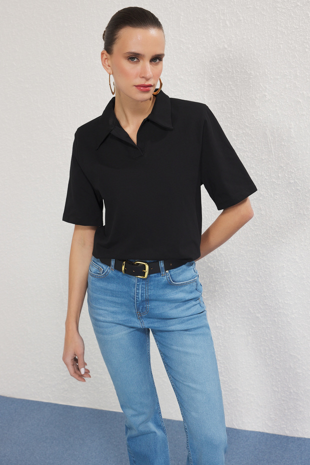 Siyah Kalın Pamuklu Vatkalı Polo Yaka Regular/Normal Kalıp Örme T-Shirt TWOSS25TS00195 - 2