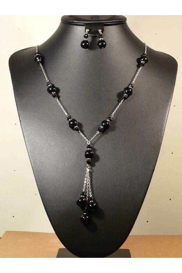 2-Piece Elegant Black and White Pearl Chain Women's Jewelry Set