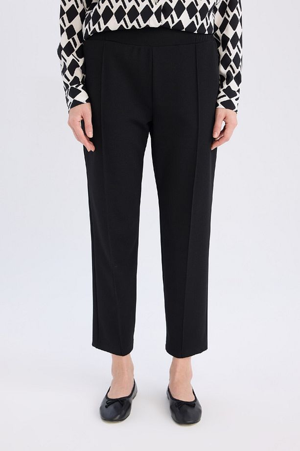 Krep Pantolon Carrot Fit Basic Düz Beli Lastikli Dar Paça Cepli D5950ax24wn - 4
