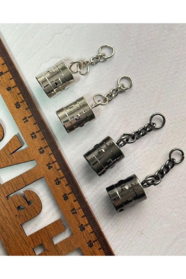 Metal Tassel Hive 1 Piece Silver