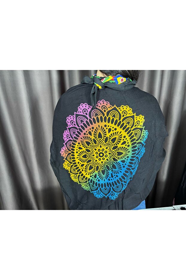 Tie Dye Pattern Scarf and Shoulder Shawl, Shoulder Shawl to Color Your Combinations to Complete Your Style