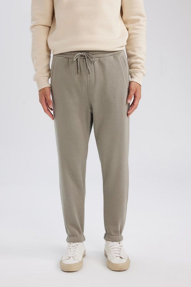 Jogger Eşofman Altı Standart Fit Basic Düz Beli Bağcıklı Lastikli Paça Cepli A6468AX24AU - 1
