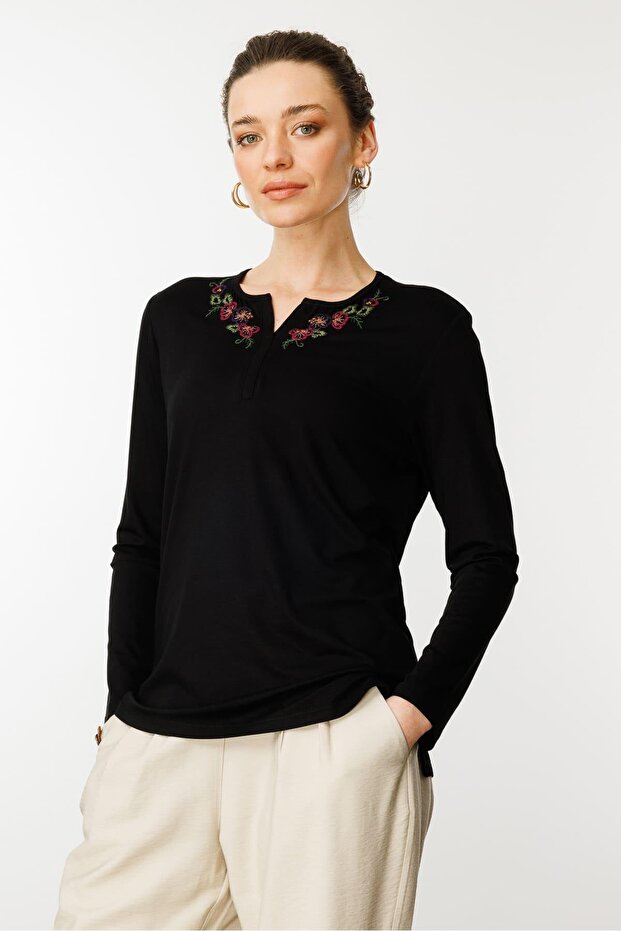 Women's Embroidered Long Sleeve Combed Cotton Blouse Black