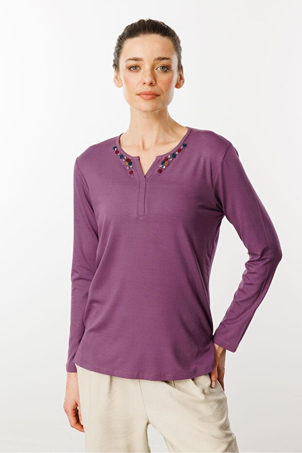 Women's Crew Neck Hand Embroidered Blouse Lilac