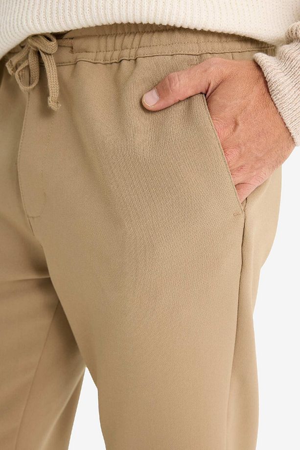 Regular Fit Normal Kesim Kumaş Pantolon Cepli Düz Paça E2937ax24wn - 6
