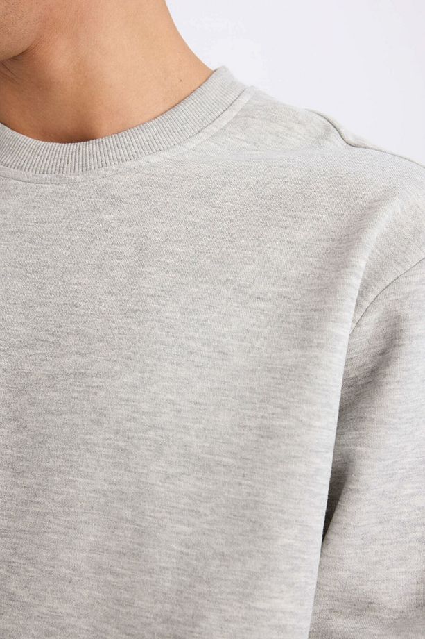 Oversize Geniş Kalıp Bisiklet Yaka Kalın Basic Düz Sweatshirt E5955AX24WN - 5