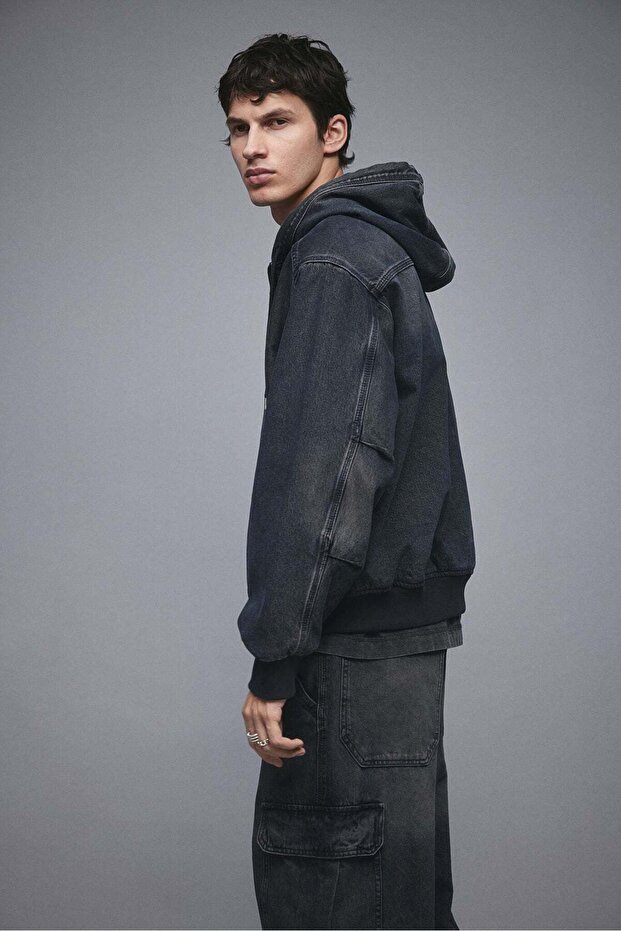 سترة بسحاب ذات مقاس عادي - 1