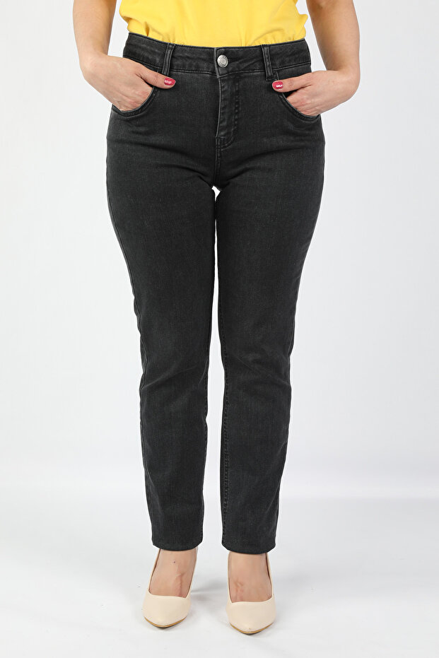 Black Large Size Women's Jeans