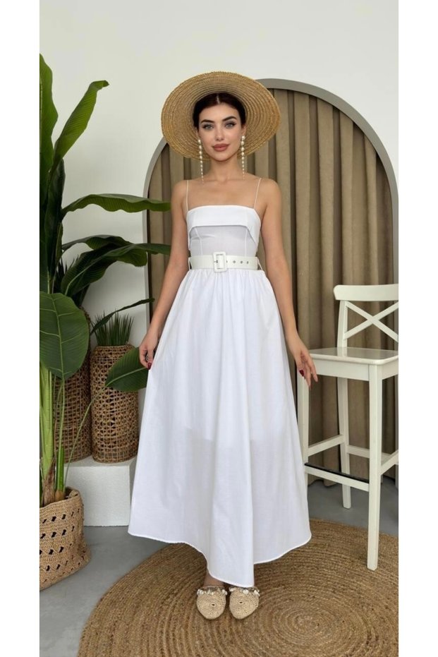 Dress with belt detail