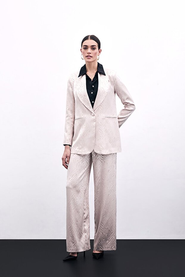 بنطال منقوش حمار وحشي - بودرة - 2