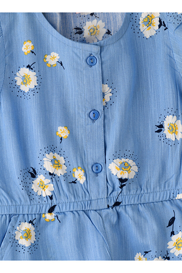 بدلة لعب للبنات باللون الأزرق مزينة بأزرار - 3