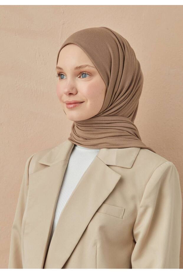 شال ممشط من فرو المنك الداكن - 3