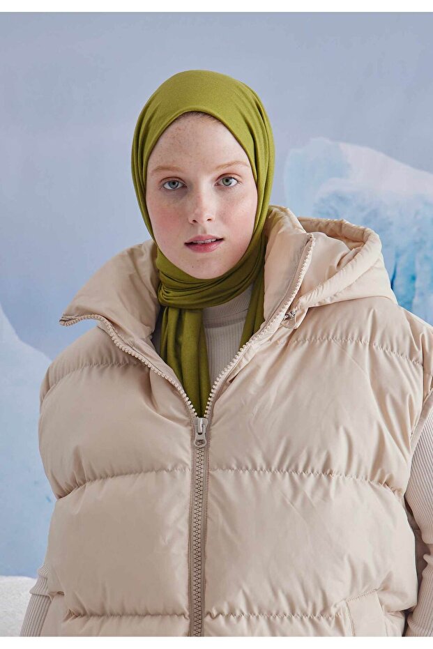 شال ممشط باللون الأخضر الزيتوني - 2